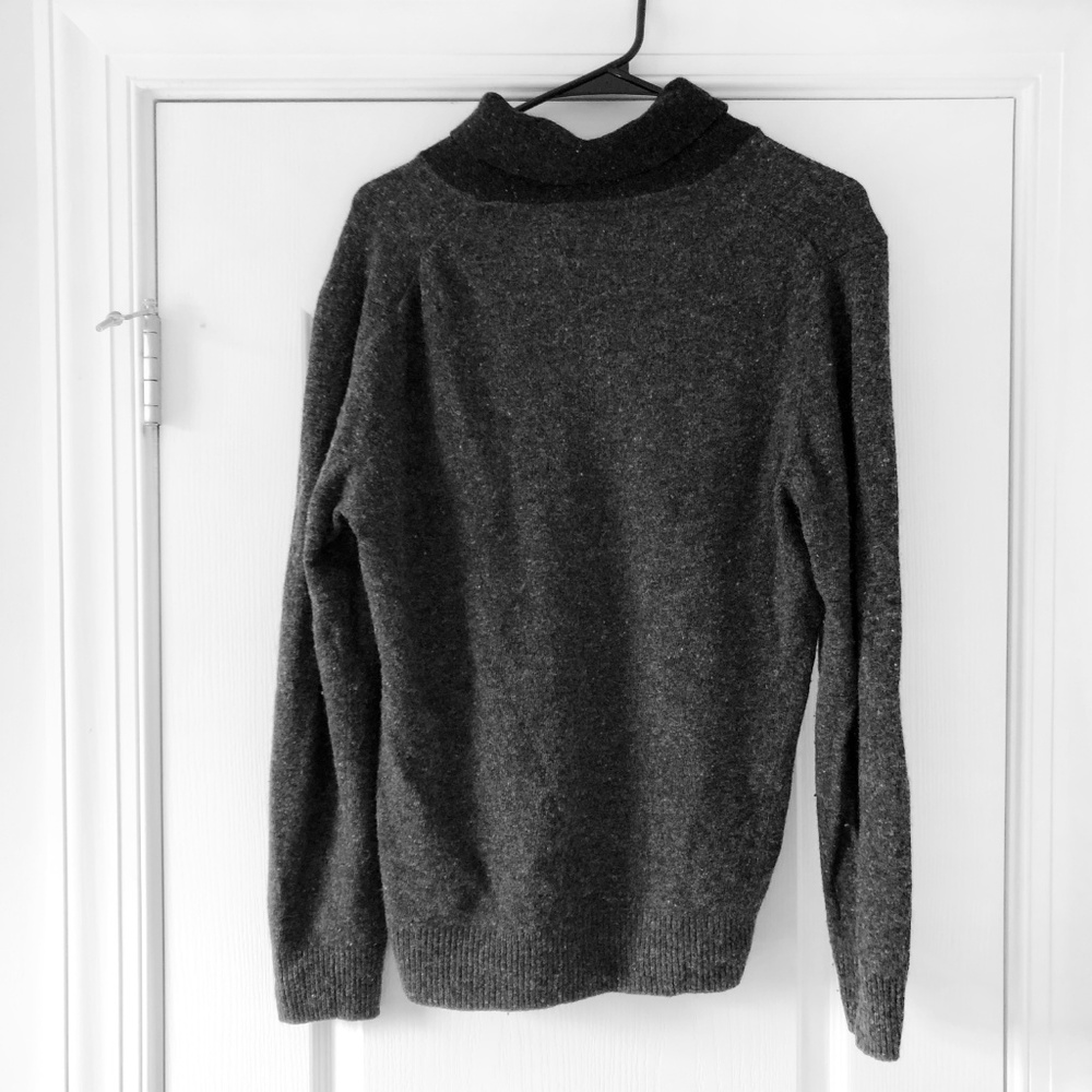Express Grey Sweater - Picture 4 of 6